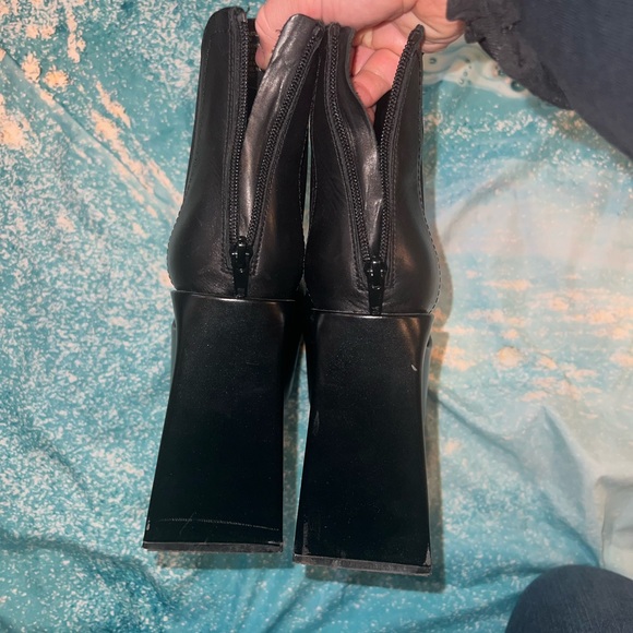 Worn 1x Steve Madden black platform boots. Women’s size 8 - Picture 8 of 13